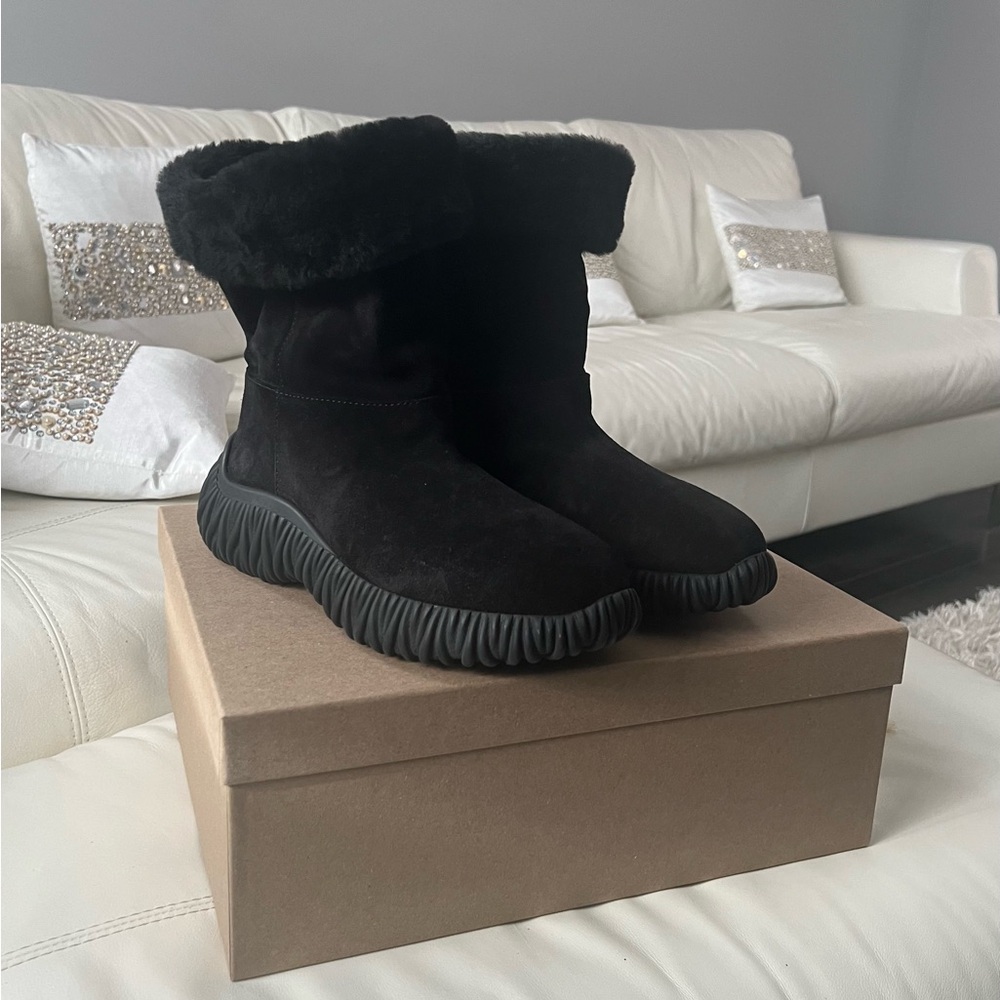 Miu Miu Black Suede Winter Boots